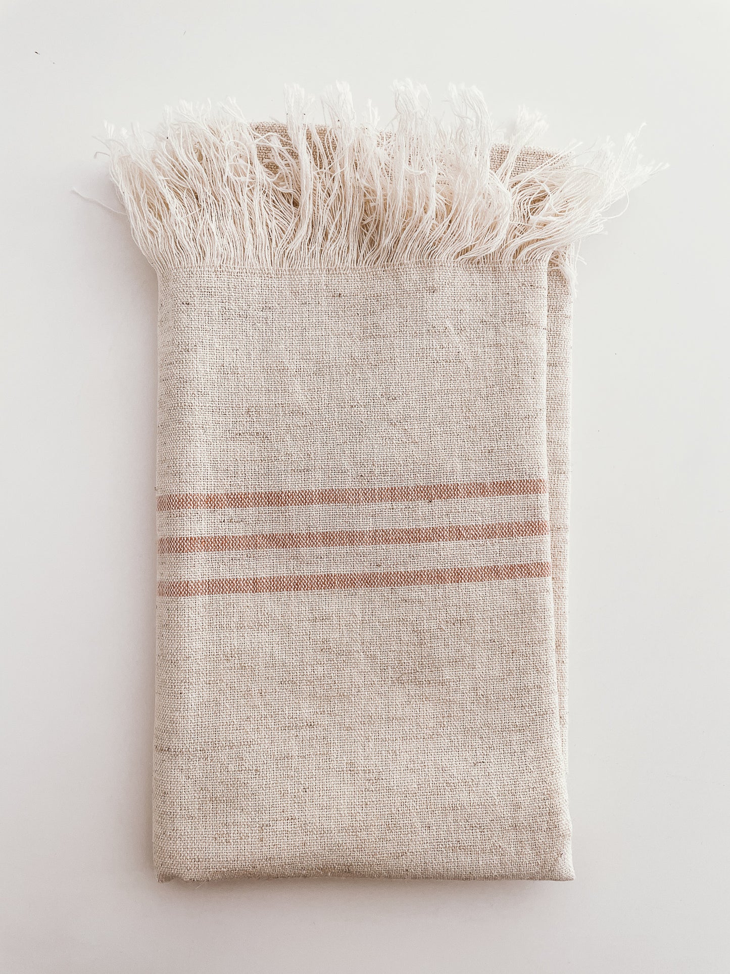 T7. Serviette en lin et coton de petite taille pour un usage quotidien