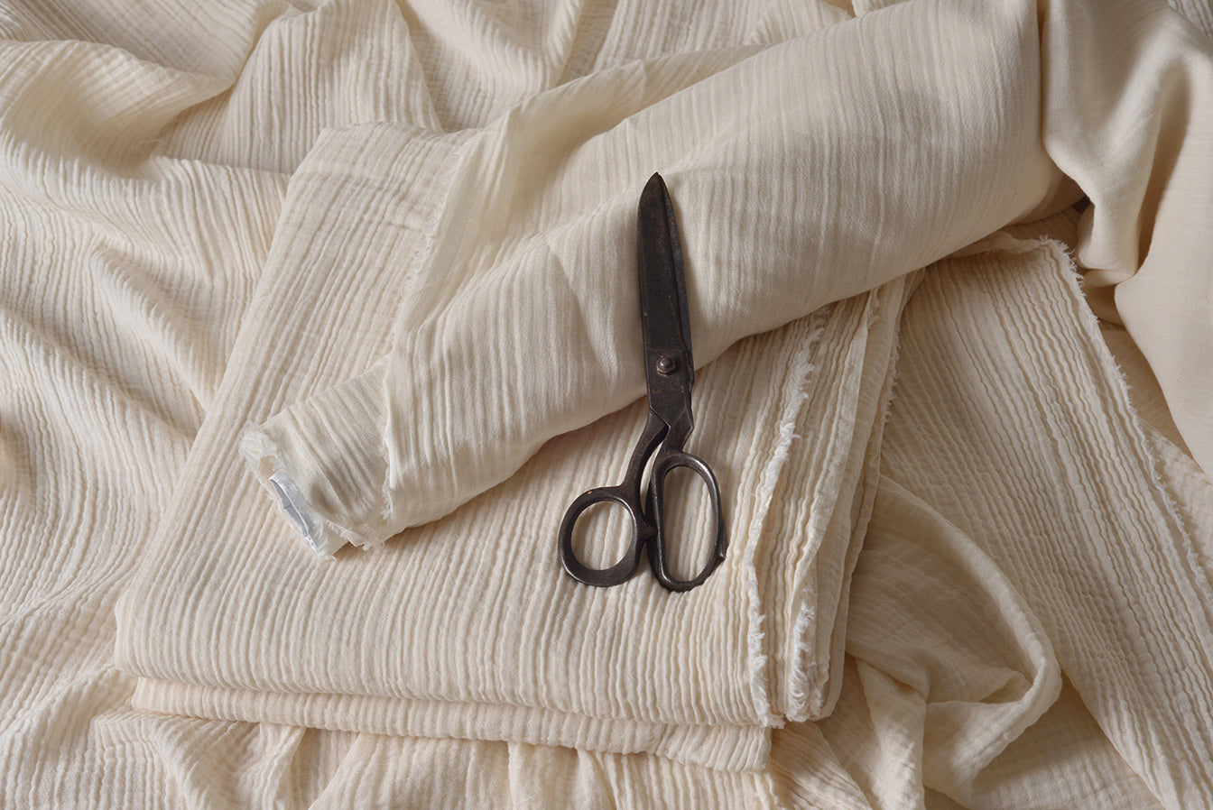 Natural double gauze muslin fabric texture suitable for dyeing and textile projects