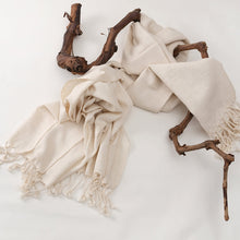 Lade das Bild in den Galerie-Viewer, Cotton Linen and tencel blends Shawl - Roza
